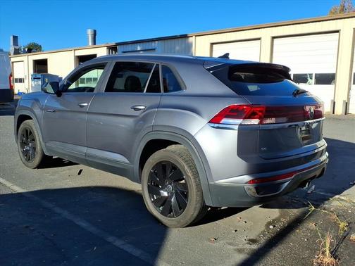2024 Volkswagen Atlas Cross Sport 2.0T SE w/Technology 4MOTION