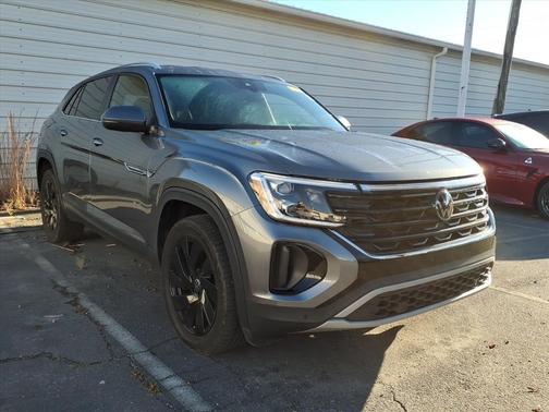 2024 Volkswagen Atlas Cross Sport 2.0T SE w/Technology 4MOTION