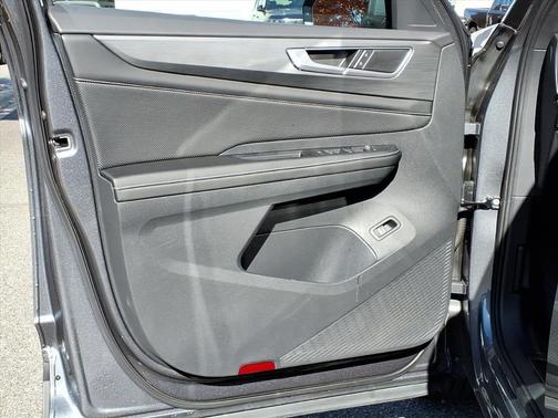 2024 Volkswagen Atlas Cross Sport 2.0T SE w/Technology 4MOTION