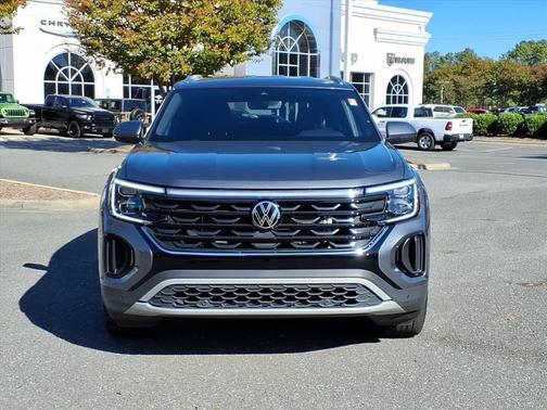 2024 Volkswagen Atlas Cross Sport 2.0T SE w/Technology 4MOTION