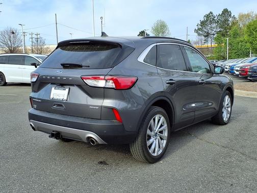 2022 Ford Escape Titanium