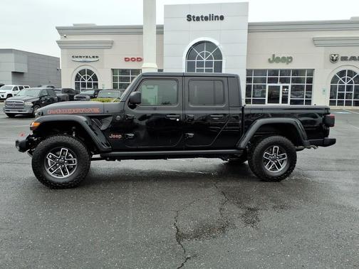 2025 Jeep Gladiator Mojave 4x4