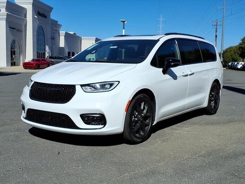 2026 Chrysler Pacifica Limited