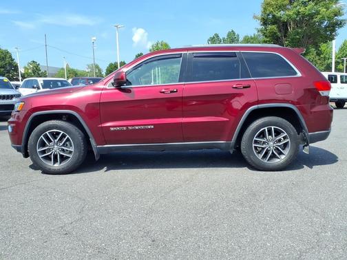 Velvet Red Pearlcoat 2018 Jeep Grand Cherokee Laredo E