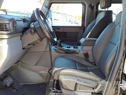 2025 INEOS Grenadier AWD