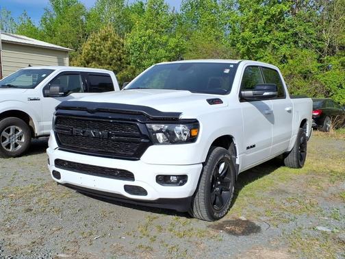 Bright White Clearcoat 2022 RAM 1500 Big Horn/Lone Star