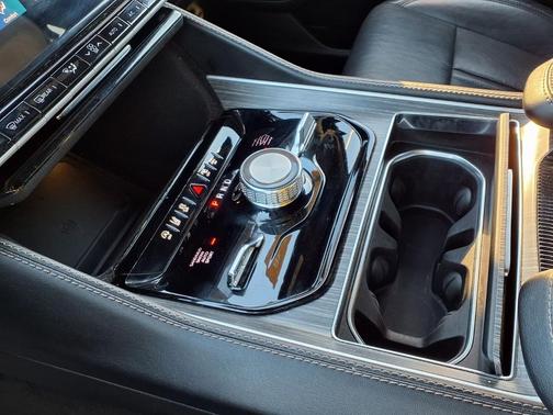 2024 Jeep Wagoneer Series III 4x4