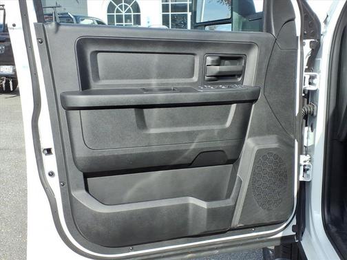 2026 RAM 3500 Tradesman Crew Cab 4x4 8' Box