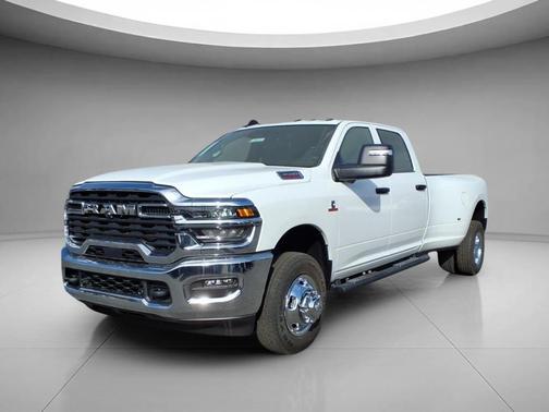 2026 RAM 3500 Tradesman Crew Cab 4x4 8' Box