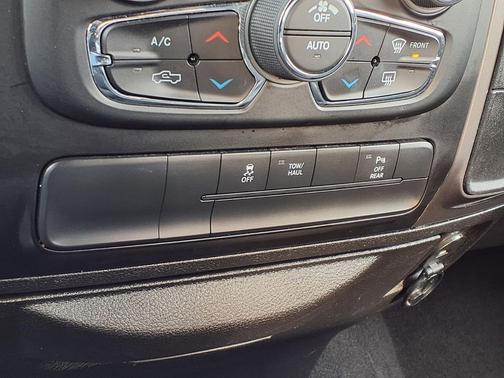 2021 RAM 1500 Classic Warlock Crew Cab 4x4 5'7' Box