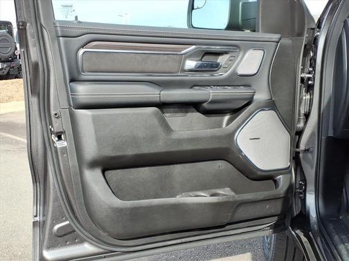 2026 RAM 3500 Tradesman Crew Cab 4x4 8' Box