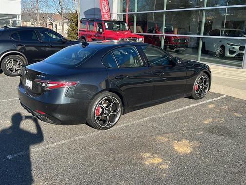 2024 Alfa Romeo Giulia Veloce RWD