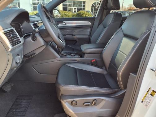 2022 Volkswagen Atlas Cross Sport 3.6L V6 SE w/Technology