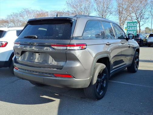 2023 Jeep Grand Cherokee Altitude