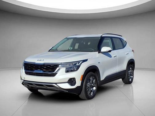 2022 Kia Seltos EX