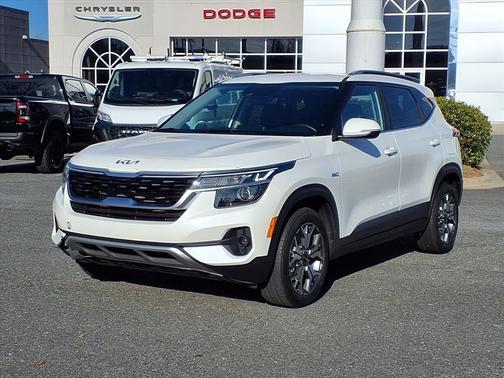 2022 Kia Seltos EX