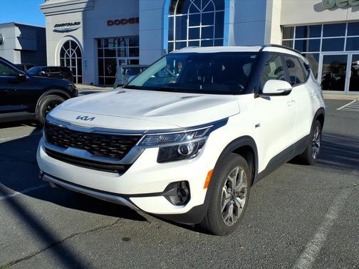 2022 Kia Seltos EX