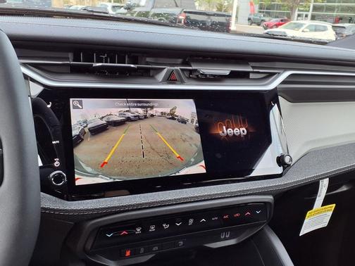 Sting-Gray Clearcoat 2026 Jeep Cherokee Laredo 4x4