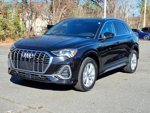 2023 Audi Q3 Premium 45 TFSI S line quattro Tiptronic