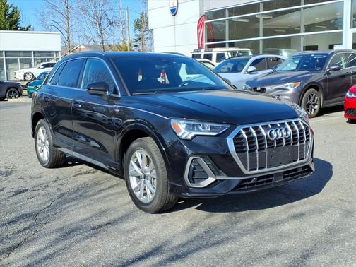 2023 Audi Q3 Premium 45 TFSI S line quattro Tiptronic