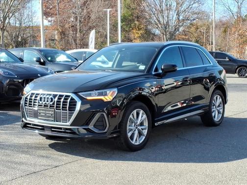 2023 Audi Q3 Premium 45 TFSI S line quattro Tiptronic