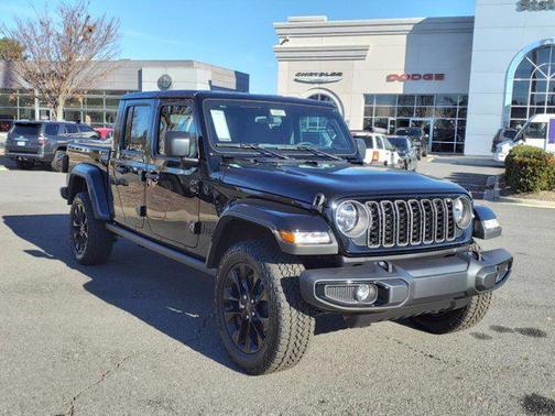 2025 Jeep Gladiator Nighthawk