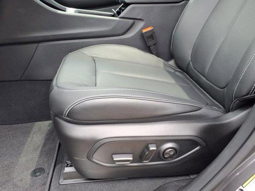 2025 Jeep Grand Cherokee L Overland