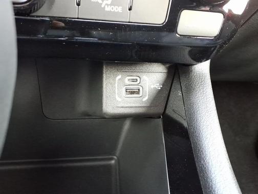 Red Hot Pearlcoat 2026 Jeep Compass Latitude