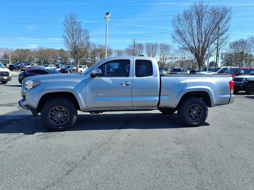 2017 Toyota Tacoma SR5