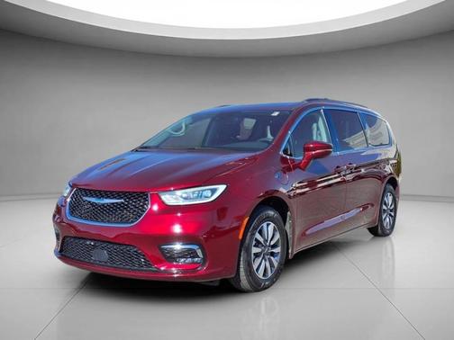 2021 Chrysler Pacifica Hybrid Touring L