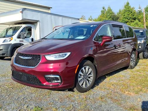 2021 Chrysler Pacifica Hybrid Touring L