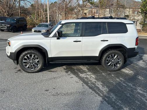 2025 Toyota Land Cruiser Base