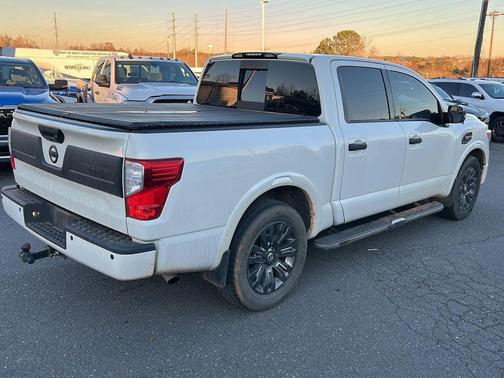 2017 Nissan Titan Platinum Reserve