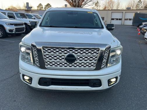 2017 Nissan Titan Platinum Reserve