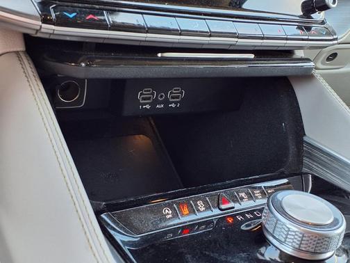 2024 Jeep Wagoneer L Series II 4x2