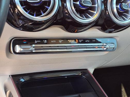 2022 Mercedes-Benz GLB 250 4MATIC