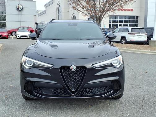 2022 Alfa Romeo Stelvio Quadrifoglio