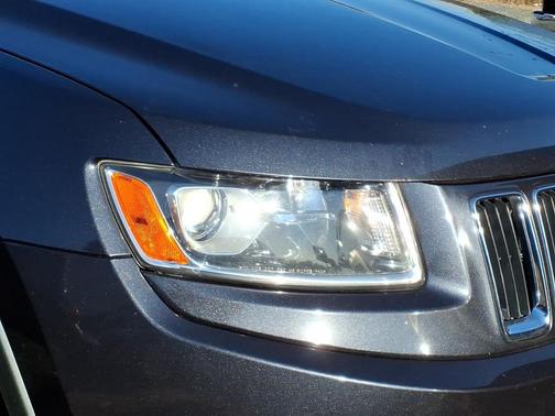 Maximum Steel Metallic Clearcoat 2015 Jeep Grand Cherokee Laredo