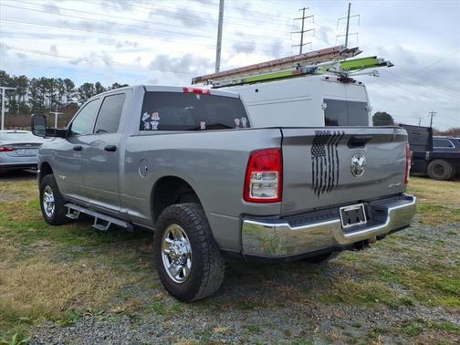 2020 RAM 2500 Tradesman Crew Cab 4X4 6'4' Box
