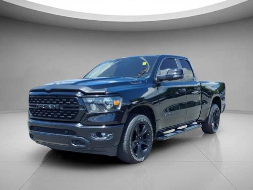 Diamond Black Crystal Pearlcoat 2023 RAM 1500 Big Horn/Lone Star