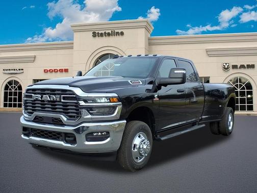 2026 RAM 3500 Tradesman Crew Cab 4x4 8' Box