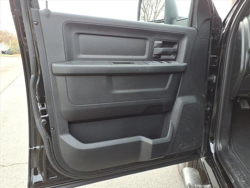 2026 RAM 3500 Tradesman Crew Cab 4x4 8' Box