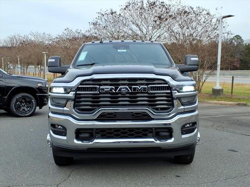 2026 RAM 3500 Tradesman Crew Cab 4x4 8' Box