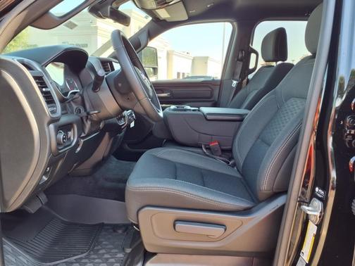 2025 RAM 1500 Warlock Crew Cab 4x4 5'7' Box