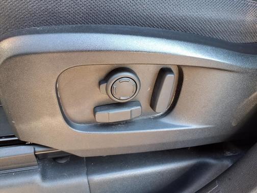 2023 Land Rover Defender 110 X