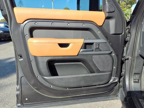 2023 Land Rover Defender 110 X