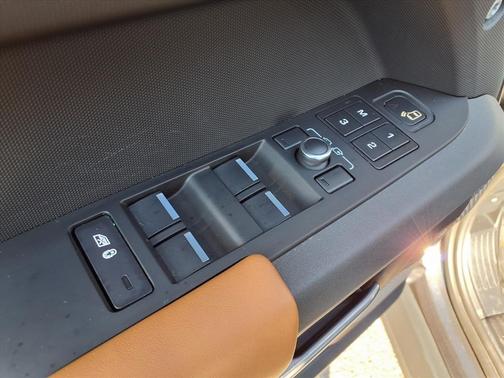 2023 Land Rover Defender 110 X