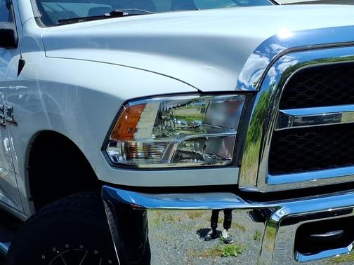 Bright White Clearcoat 2016 RAM 2500 Tradesman