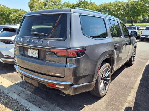 2022 Jeep Wagoneer Series III 4x4