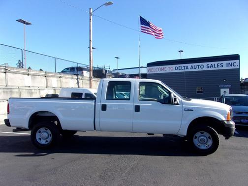 2006 Ford F-350 XL Crew Cab